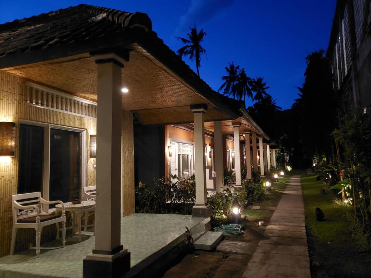 Utama Villas Beach Front Candidasa Exterior photo
